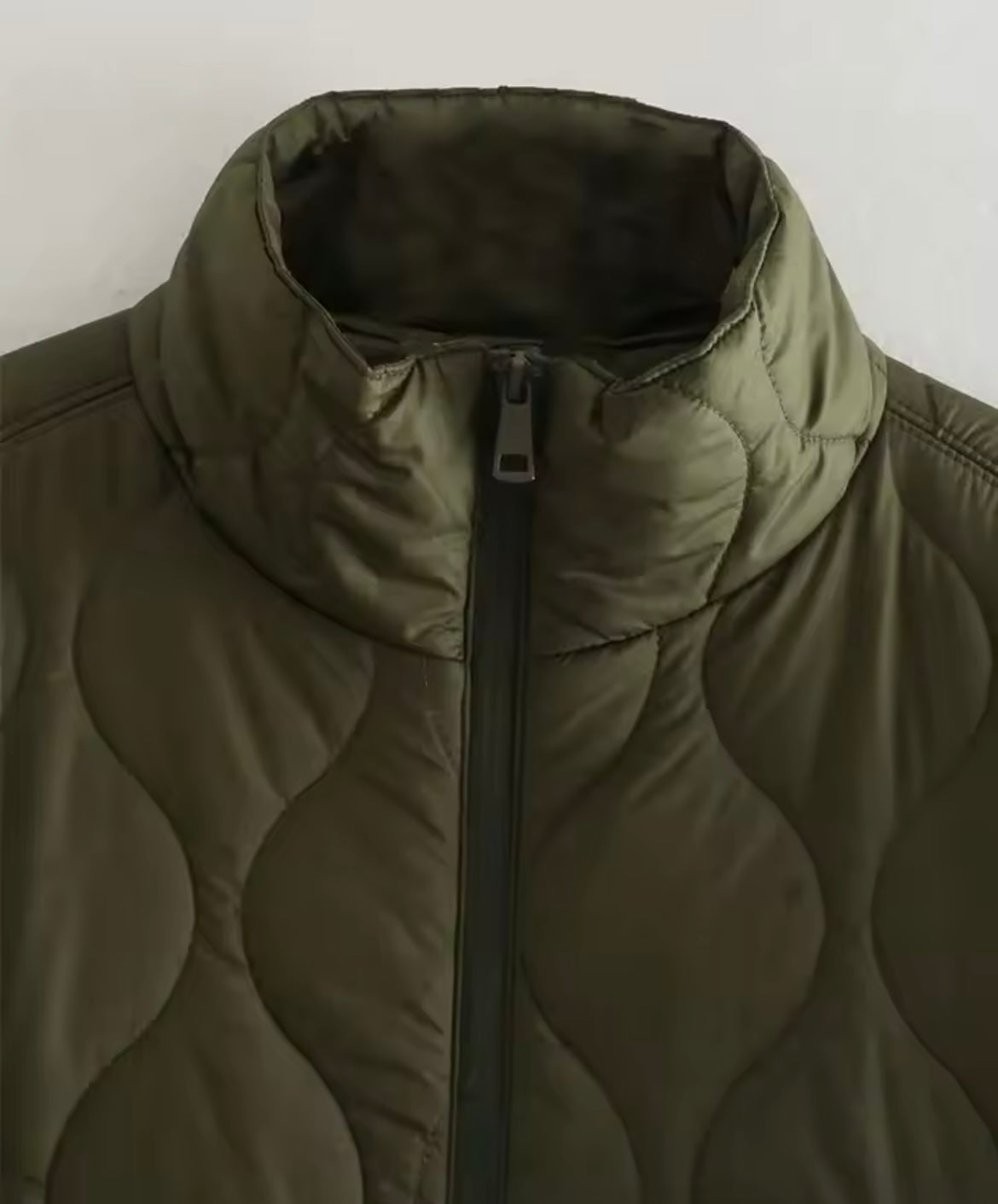 Plumas Camilla verde militar 4 tallas (38-44) envíos gratis