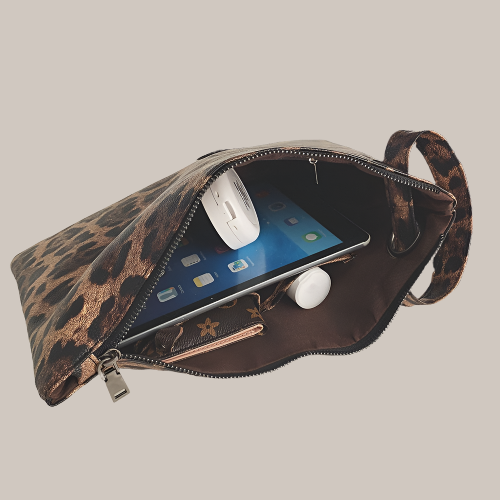 Pochette en daim Fama, 10 couleurs