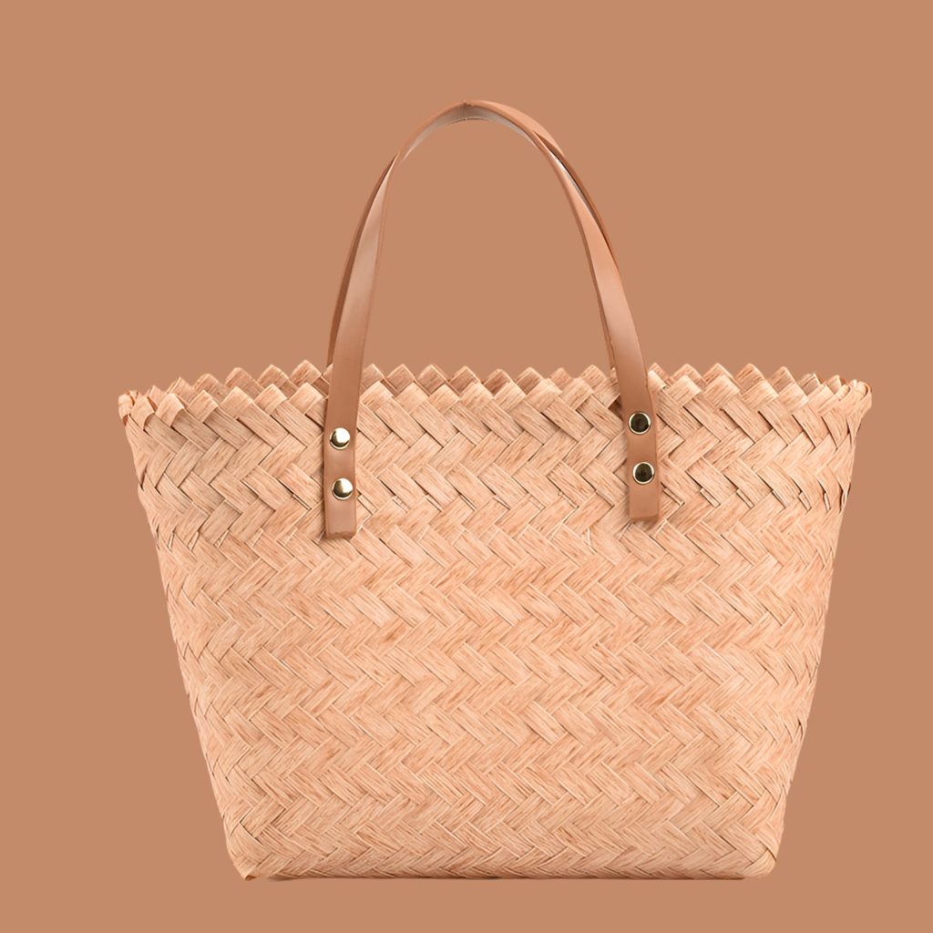 Kenya raffia baskets, 7 hand
