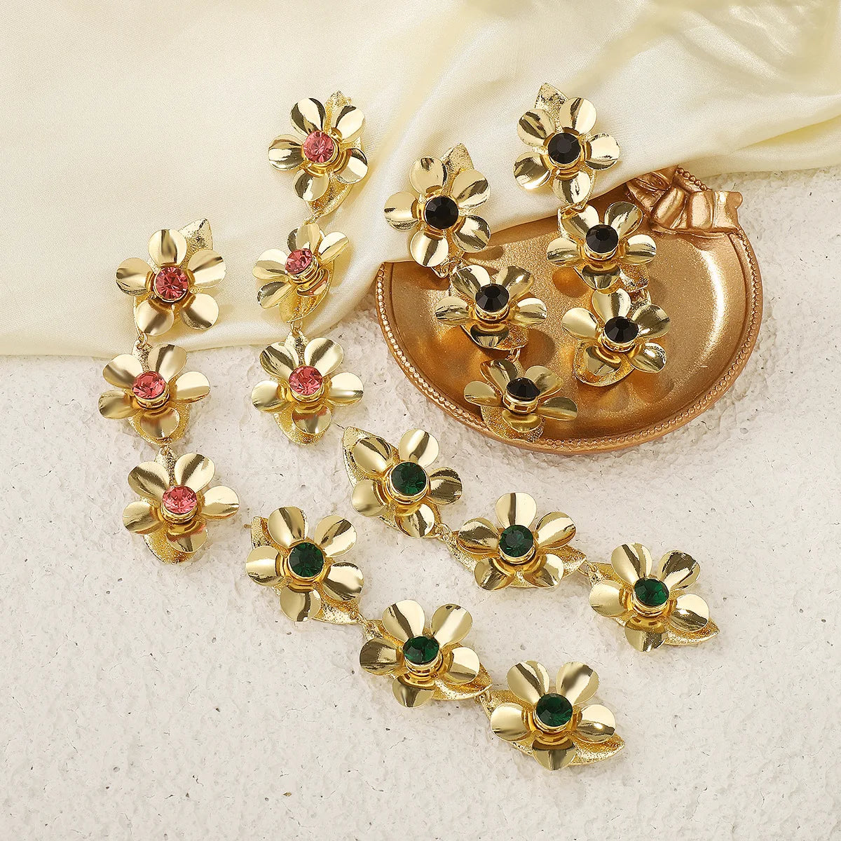 Three Flowers Earrings, 3 colors
