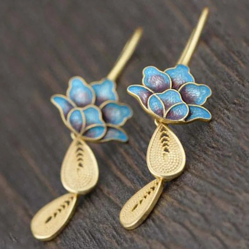 Pendientes Largos de Flor Azul y Dorada