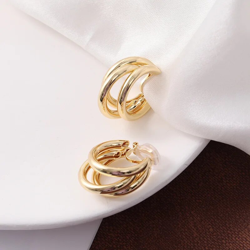 CLIP Nadine Hoops Earrings, 2 colors