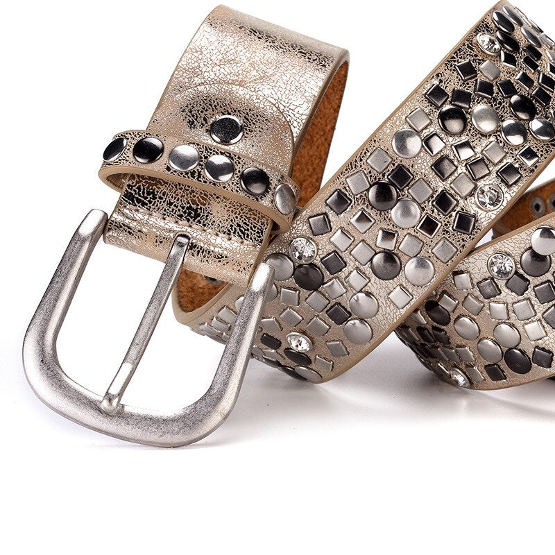 Cinturon Bibiana tachuelas , 4 colores, varias tallas