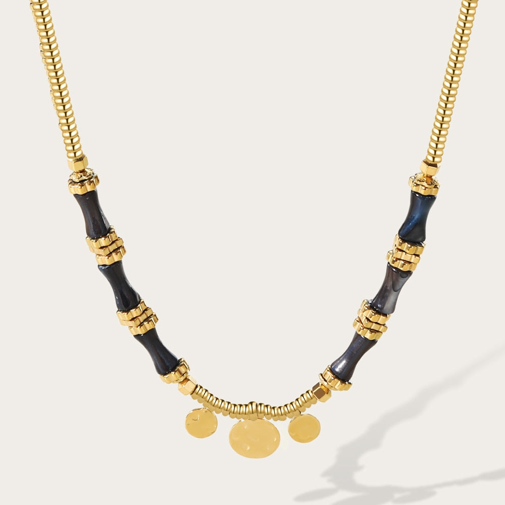 Collier Ali
