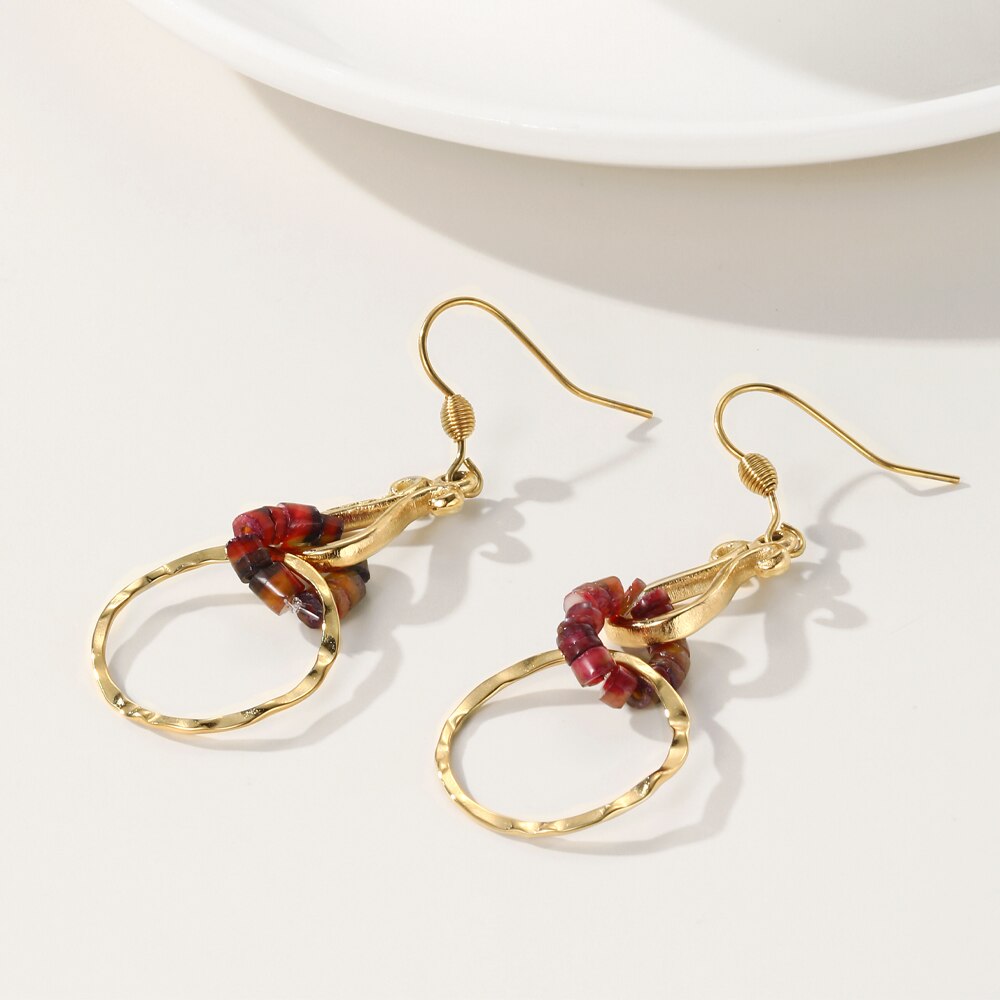 Boucle d'oreille marron