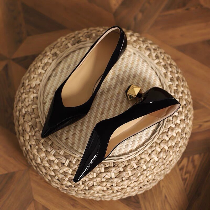 Zapato Romeo tacon, 2 colores acharolados