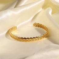 Leaf bracelet