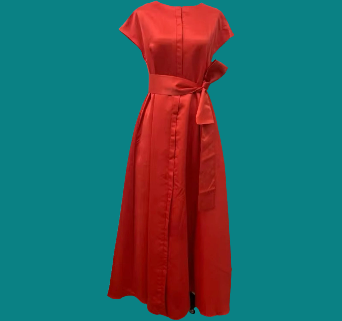 Vestido Champan Rojo con fajín y bolsillos de crepe algodón satinado, 3 tallas