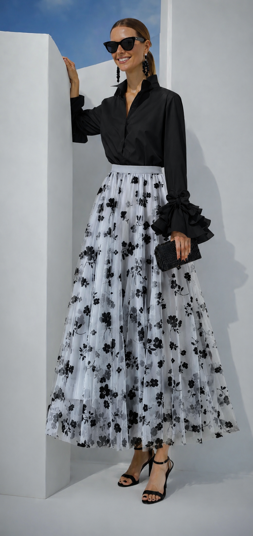 Embroidered Gin skirt with elasticated waist, 3 colours, one size elasticated waist (64cm to 110cm) video