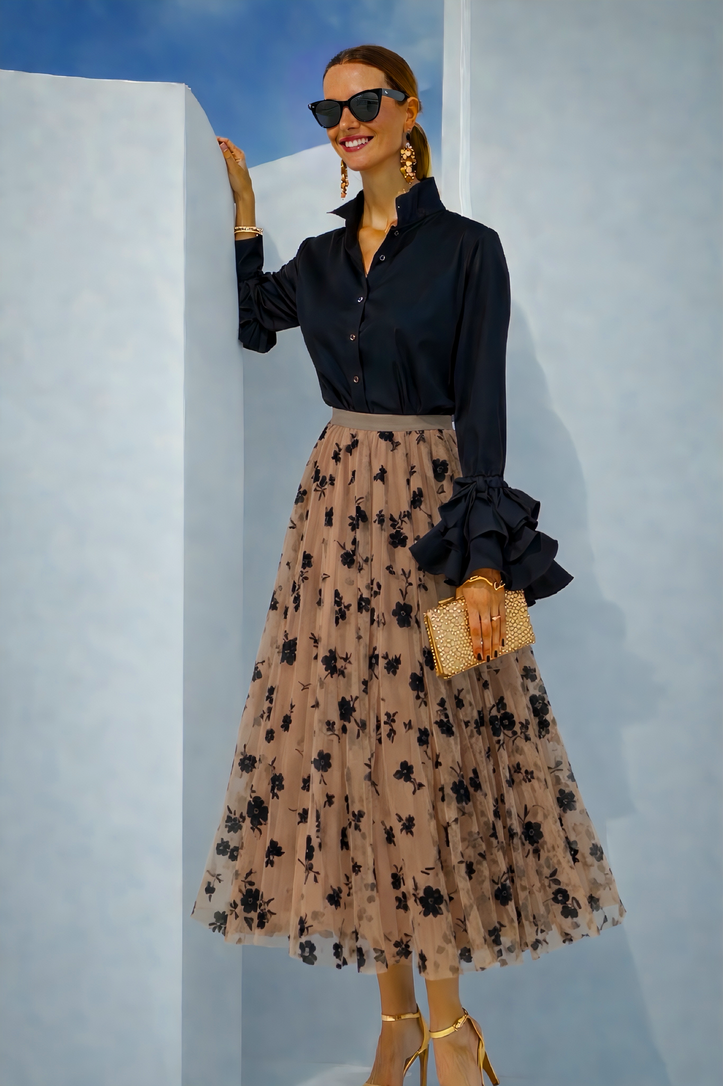 Embroidered Gin skirt with elasticated waist, 3 colours, one size elasticated waist (64cm to 110cm) video