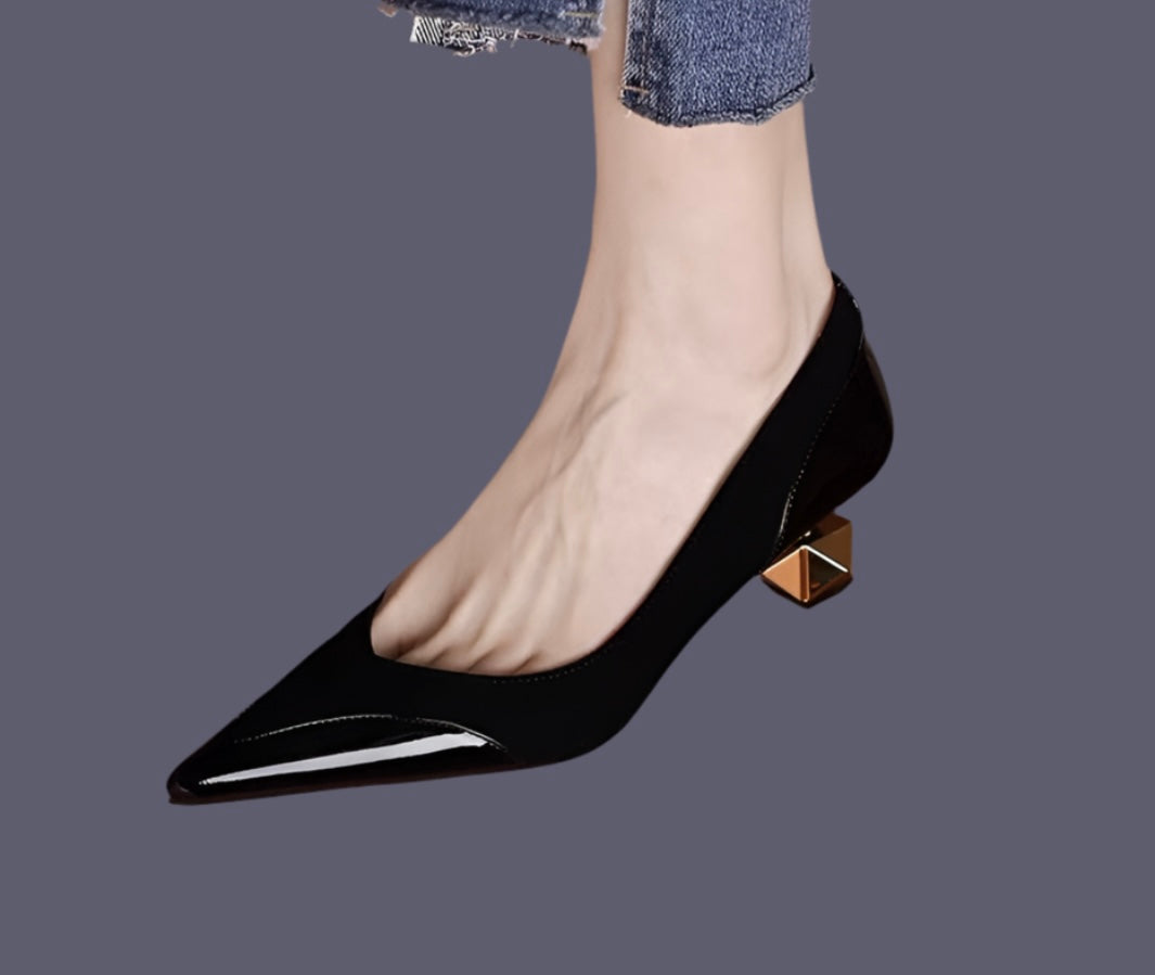 Romeo heeled shoe, 2 patent colors