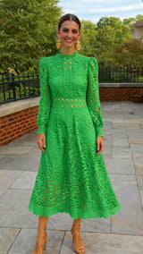 Bella dress in lace and embroidery with lining, 4 colors, sizes (36-48) (video)