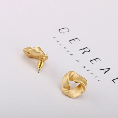 Mery CLIP and hole earring, 2 colors