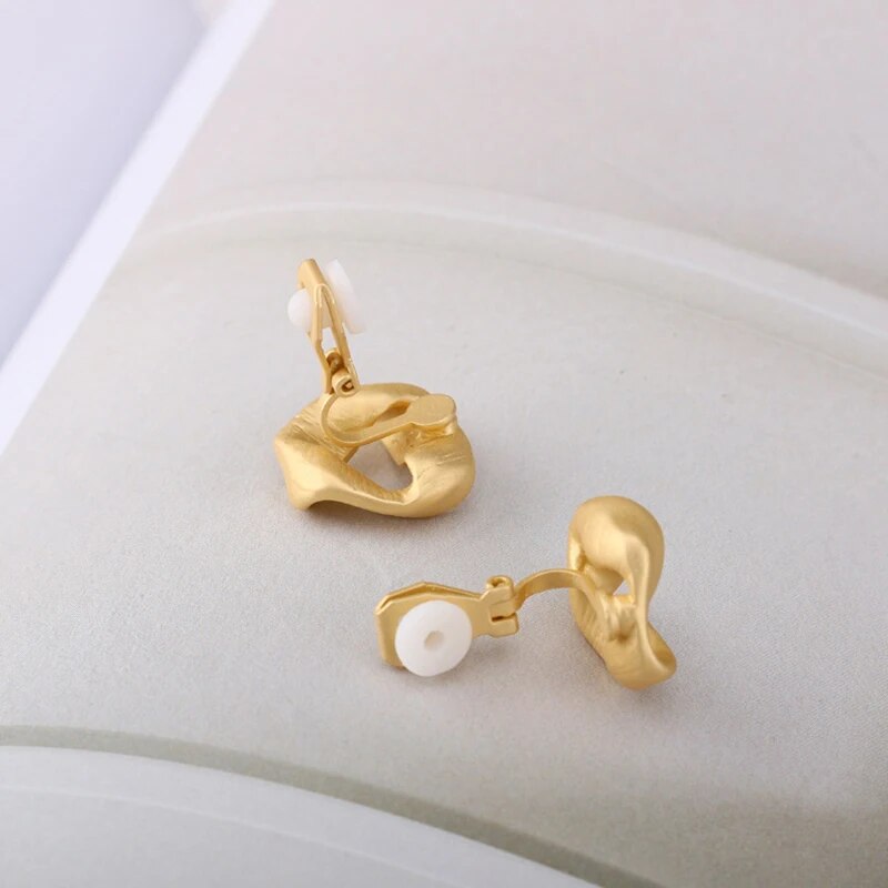 Mery CLIP and hole earring, 2 colors