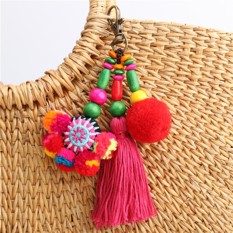 Charms Keychains Pon-Pon to decorate the bag