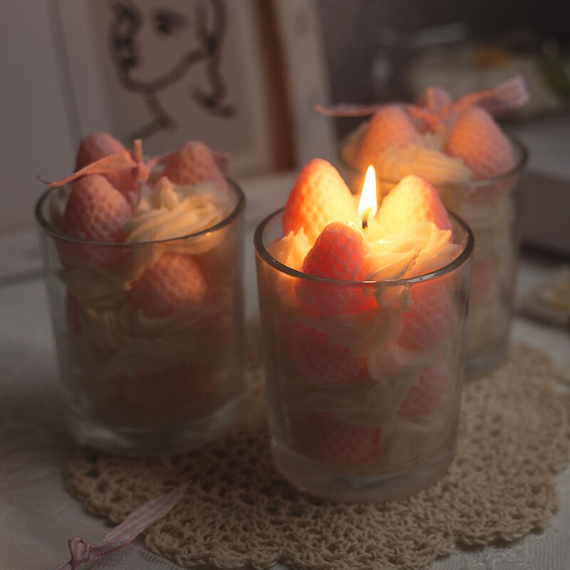 Velas Pink Strawberry Aromatherapy fresas hecha a mano en copa, 7 aromas diferentes