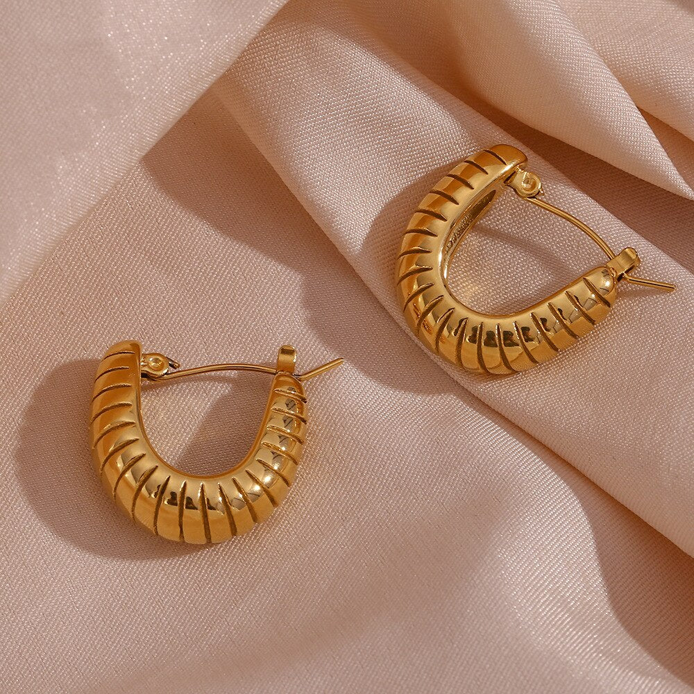 Club Earring