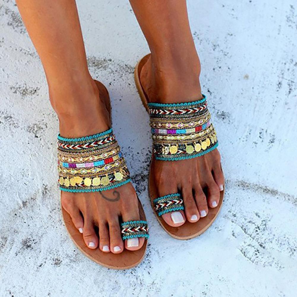 Formentera sandal with golden beads